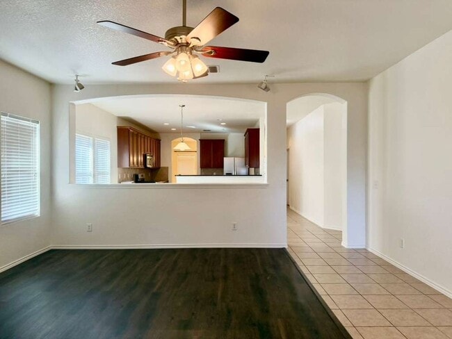 Building Photo - Discover Spacious One-Story Living in Mockingbird Heights!