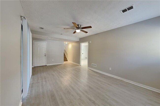 Building Photo - 3263 Holly Mill Run