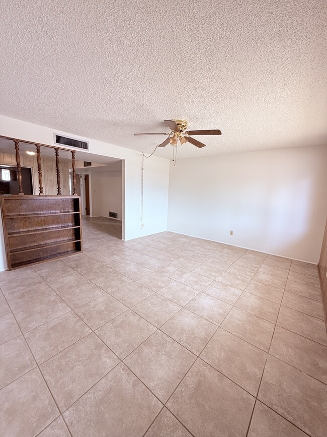 Building Photo - 4834 N Los Altos Pl