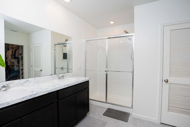 Building Photo - 5322 Delight Dr