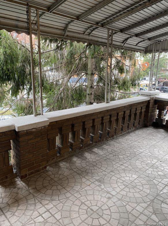 Building Photo - 1270 42nd St