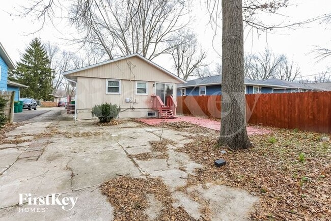 Building Photo - 1504 Walnut Dr
