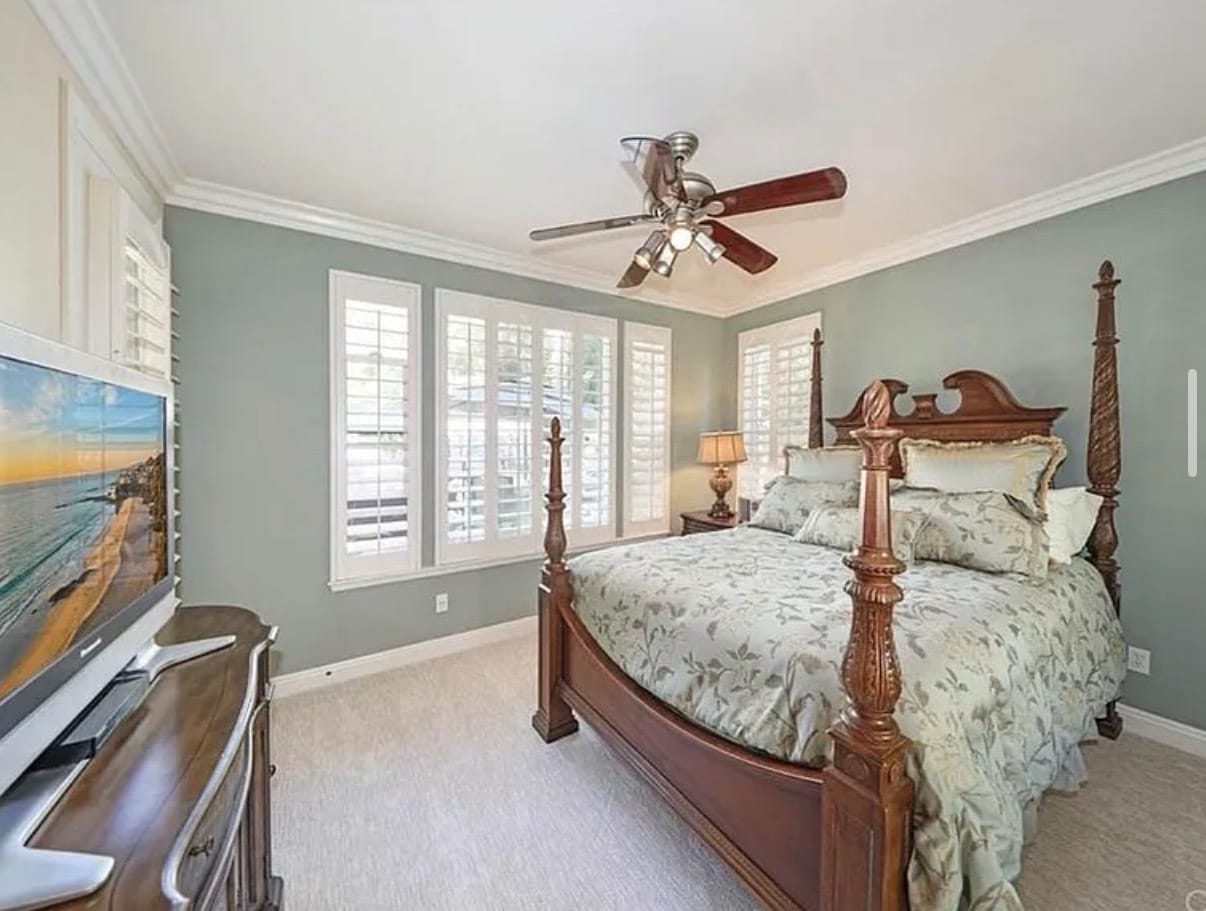 Building Photo - 2531 Costero Magestuoso