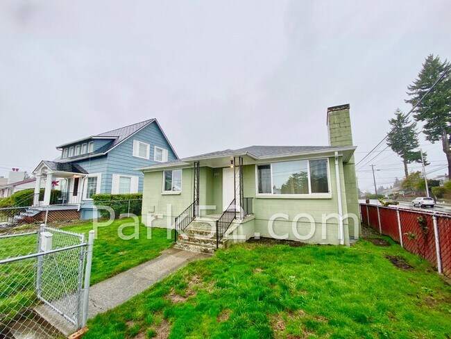 Primary Photo - Tacoma Single Family 2 Bedroom 1 Bath With...
