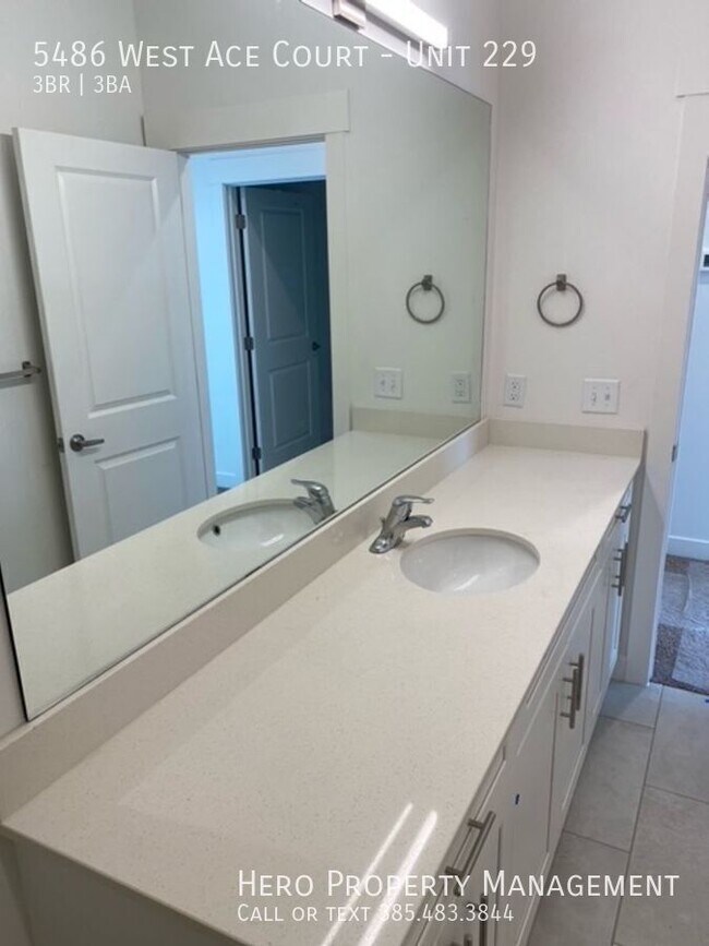 Building Photo - 5486 Ace Ct