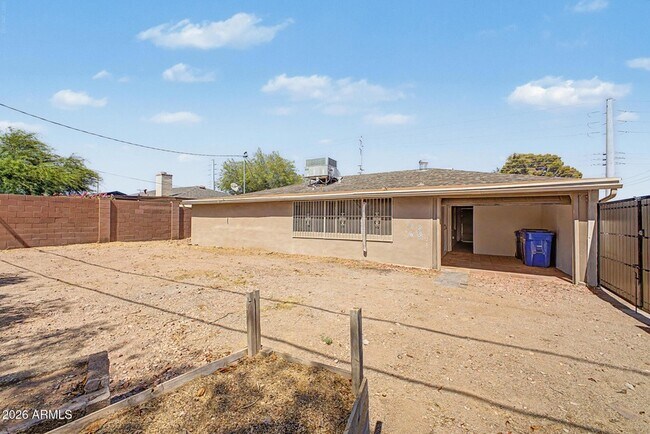 Building Photo - 7008 N 12th St