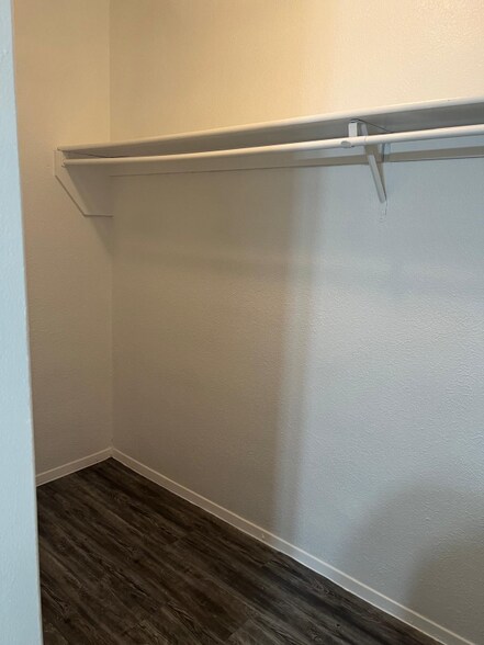 Building Photo - 3203 W Walnut Hill Ln