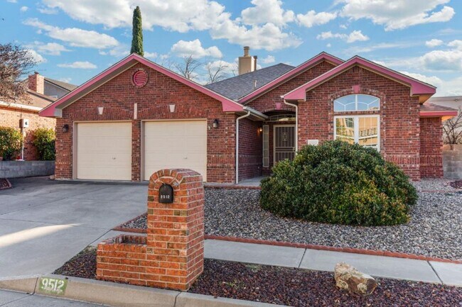 Primary Photo - 9512 Rosas Ave NE