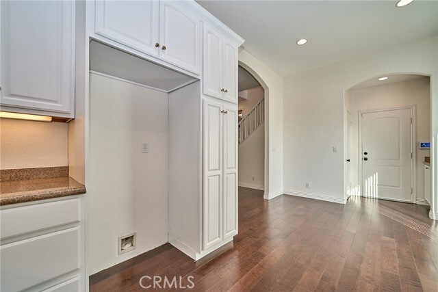 Building Photo - 10773 Chestnut St