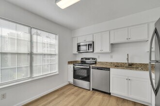 Building Photo - Now Leasing - November 2025 - 2 Bedroom Fu...