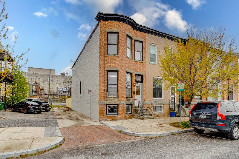 Building Photo - 2 E 26th St