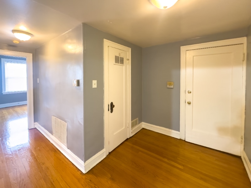 Building Photo - 8305 S Ashland Ave