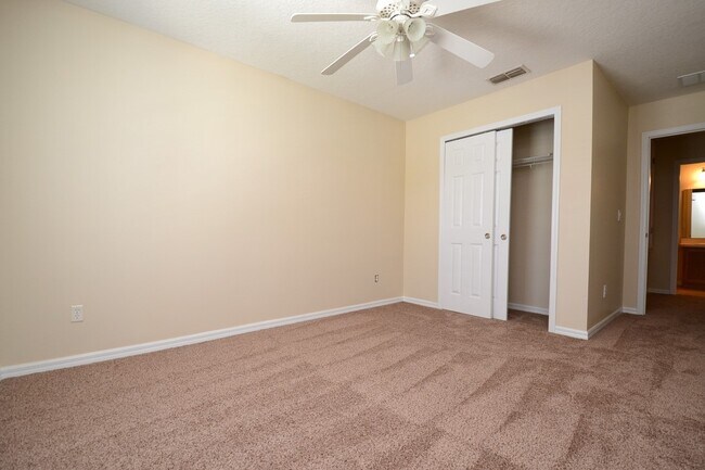 Building Photo - 408 Habitat Way