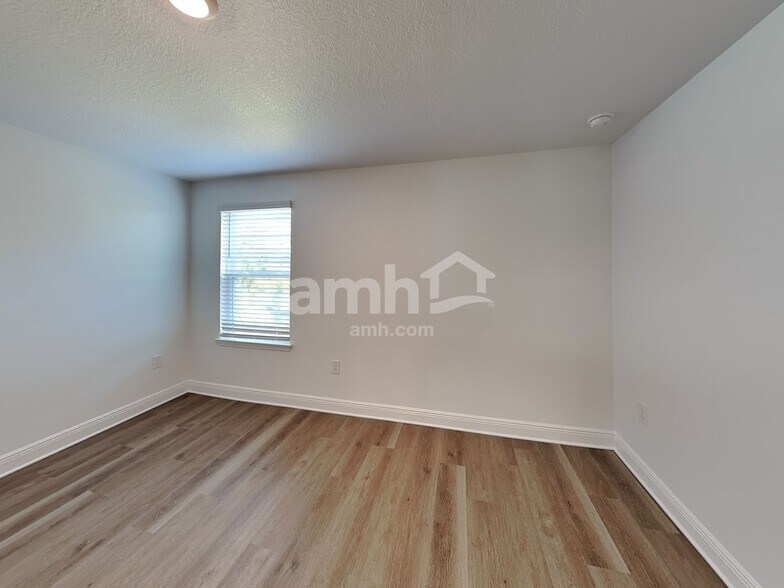 Building Photo - 14512 Cedar Trunk Ter