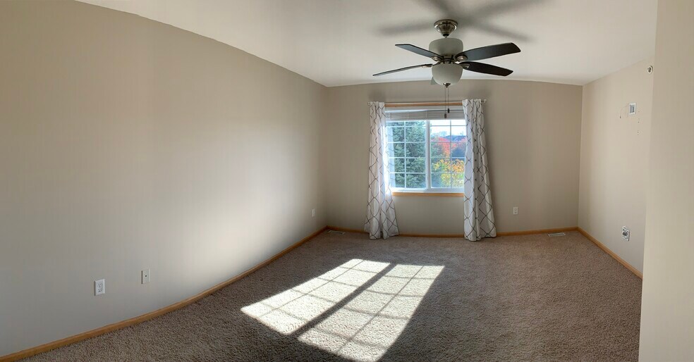 Master bedroom with walk-in closet - 551 87th St
