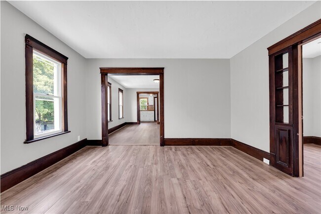 Building Photo - 7902 Halle Ave