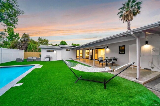 Building Photo - 16127 Hartsook St