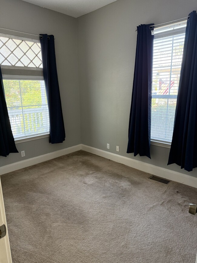 Building Photo - 1519 Avenue M Ave