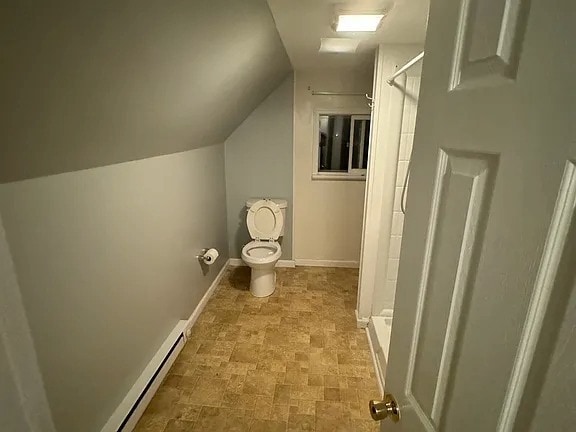 upstairs bath - 419 Corner St