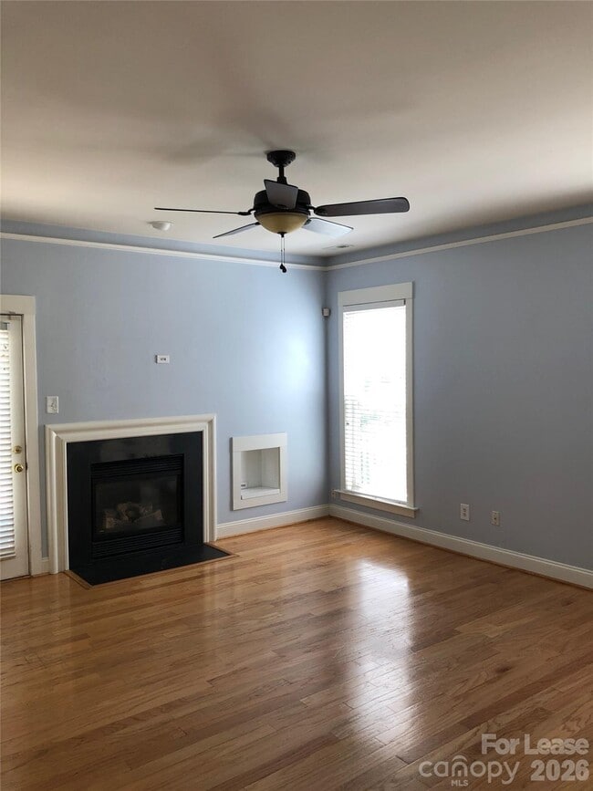 Building Photo - 113 Lake Davidson Park