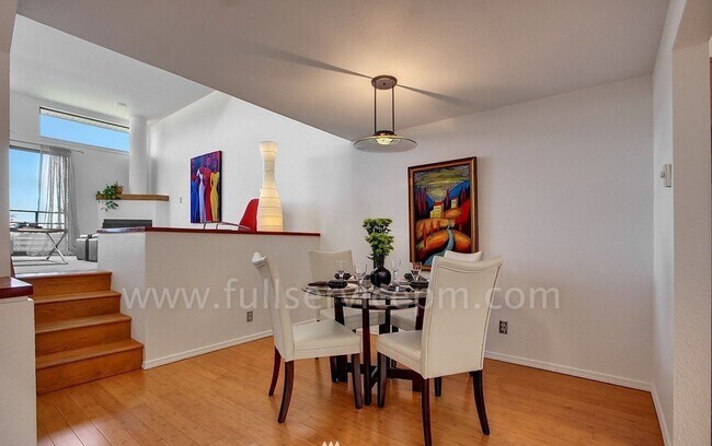 Building Photo - View Townhome Overlooking Genesee Park, Private Patio, Decks & Garage Parking