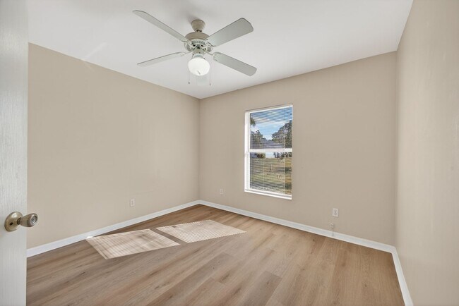 Building Photo - 1224 Bayou St E