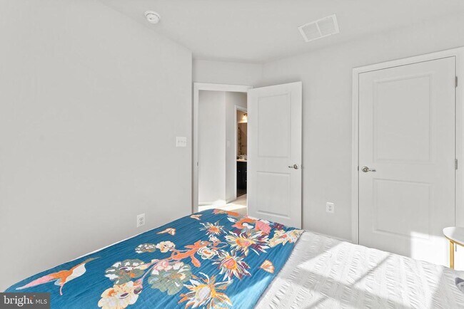 Building Photo - 36023 Coyote Trail