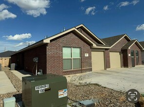 Building Photo - 65 Maverick Dr
