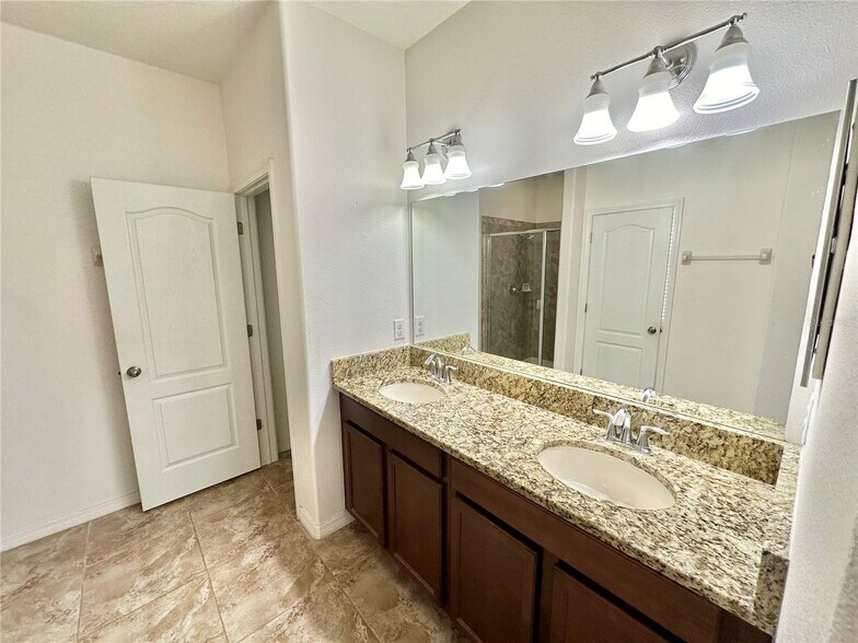 Building Photo - 1607 Acadia Harbor Pl