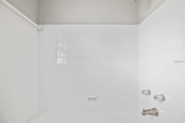 Building Photo - 3818 W Euclid Ave