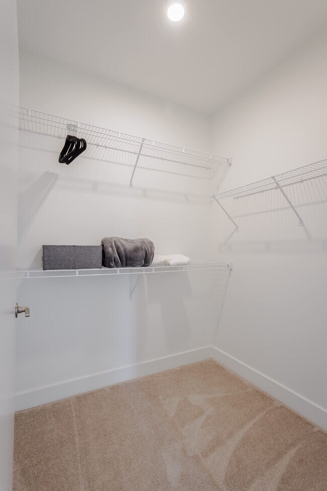 Building Photo - 228 Pike St