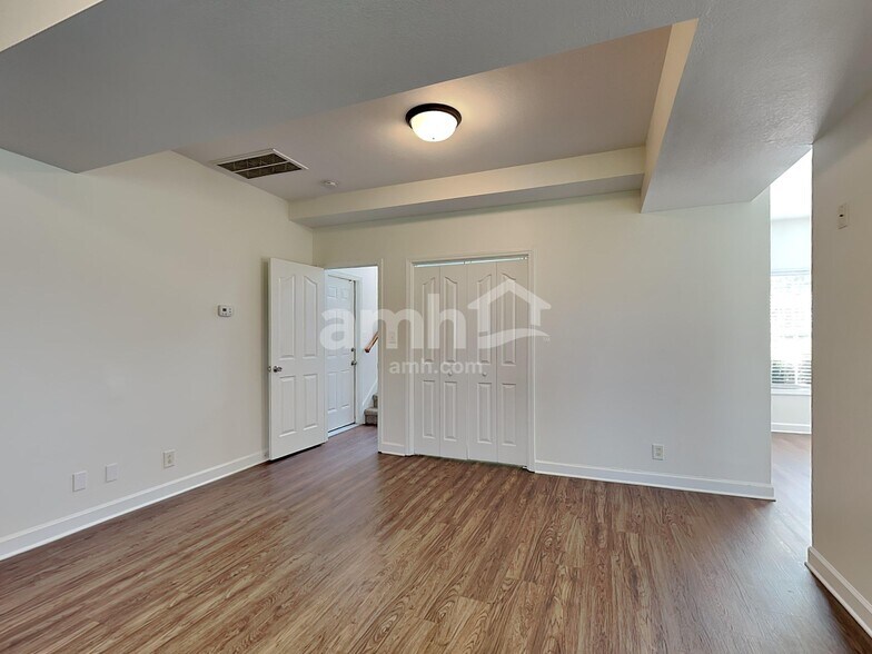 Building Photo - 3948 Justene Ct