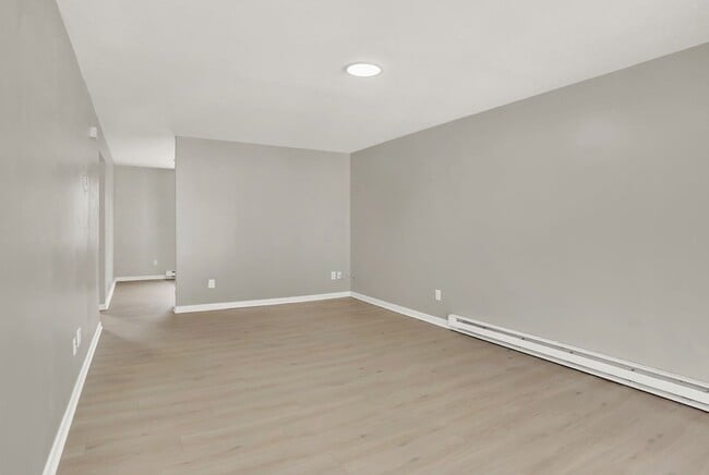 Building Photo - Austin Street Townhomes