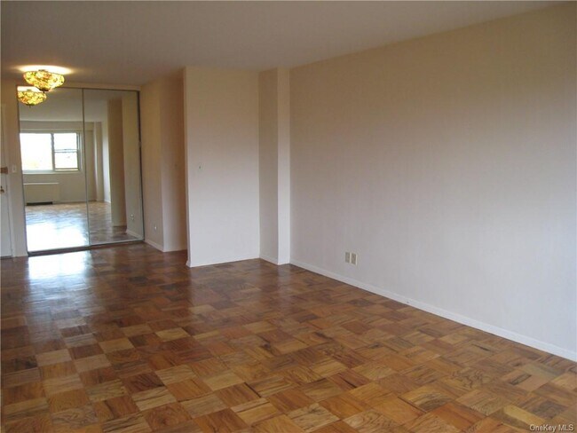 Building Photo - 30 Lake St