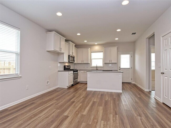Building Photo - 6402 Arden Fls Dr