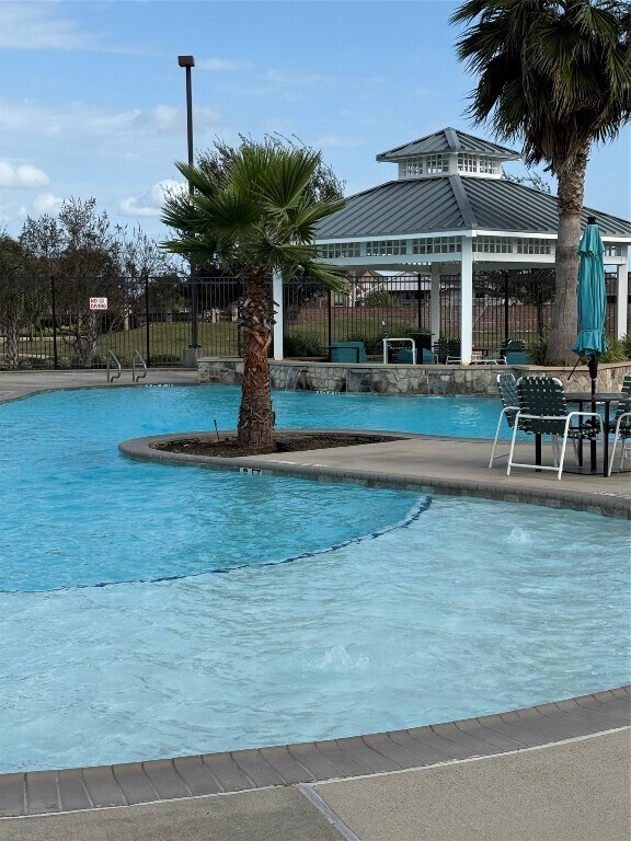 Building Photo - 2307 Sweet Bay Dr