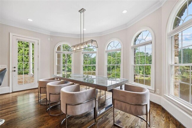 Building Photo - 11140 W Rd