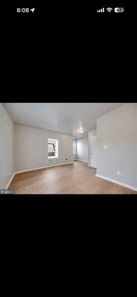 Building Photo - 109 W Logan St