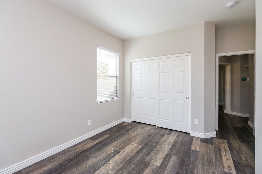 Building Photo - 4045 E Trigger Way