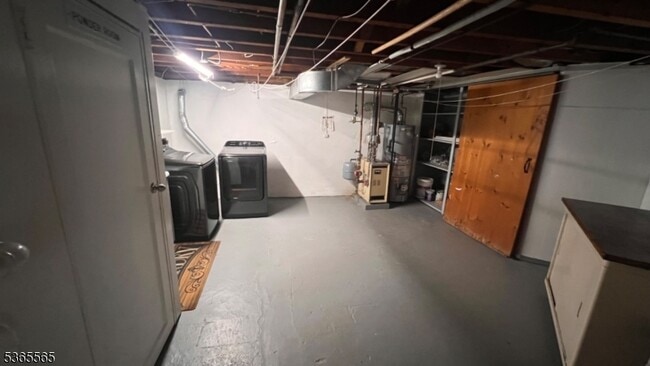 Building Photo - 116 Greenlawn Ave