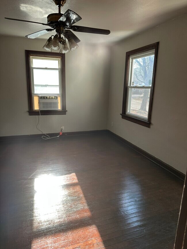 Building Photo - 7007 Paisley Dr