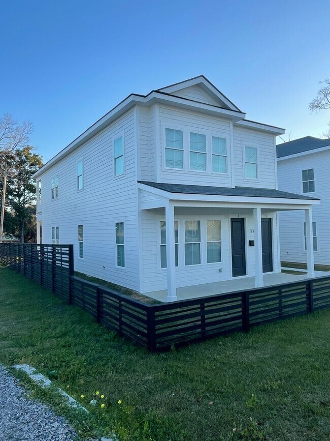 Primary Photo - 710 E Bolton St