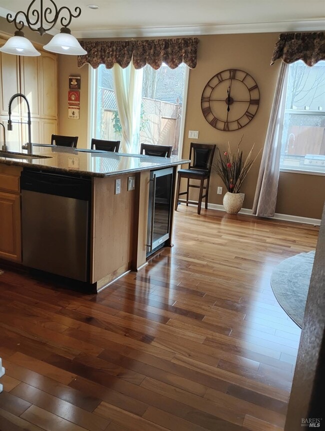 Building Photo - 1122 Mitchell Ln