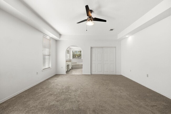 Building Photo - 83 Lake Lorraine Cir