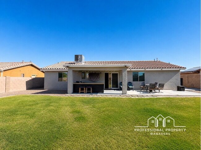 Building Photo - For Rent: 3-bedroom, 2-bathroom home in Mesa Del Sol