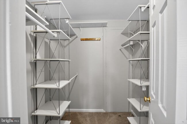Building Photo - 2492 Wentworth Dr