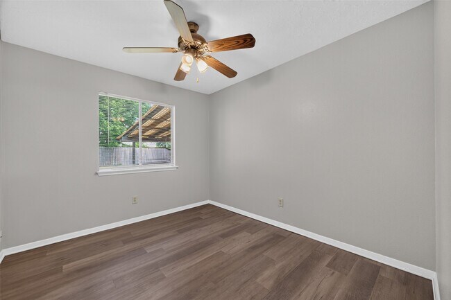 Building Photo - 2403 Autumn Springs Ln