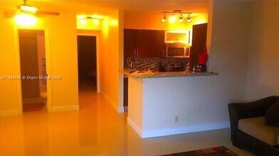 Building Photo - 467 Golden Isles Dr