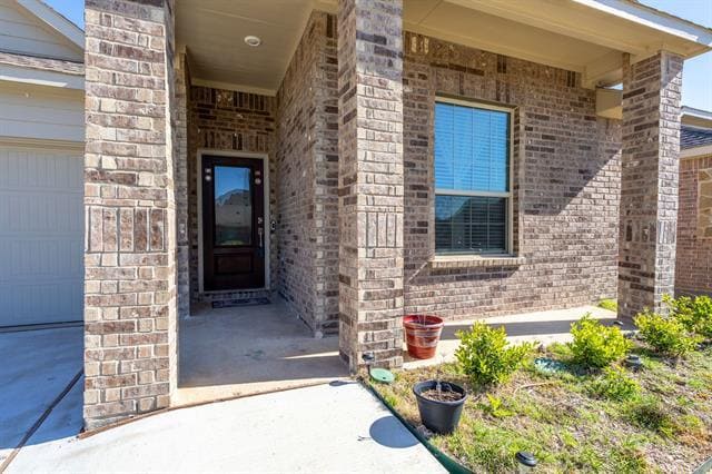 Building Photo - 1713 Lake Grove Dr