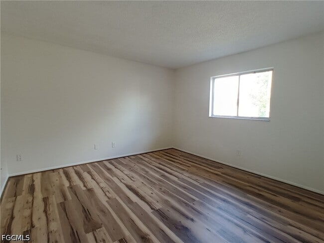 Building Photo - 1815 SE 11th Ave